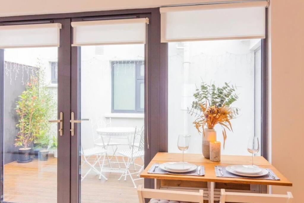 Newly Refurbished Traditional Cottage Blackrock Blackrock  Eksteriør bilde