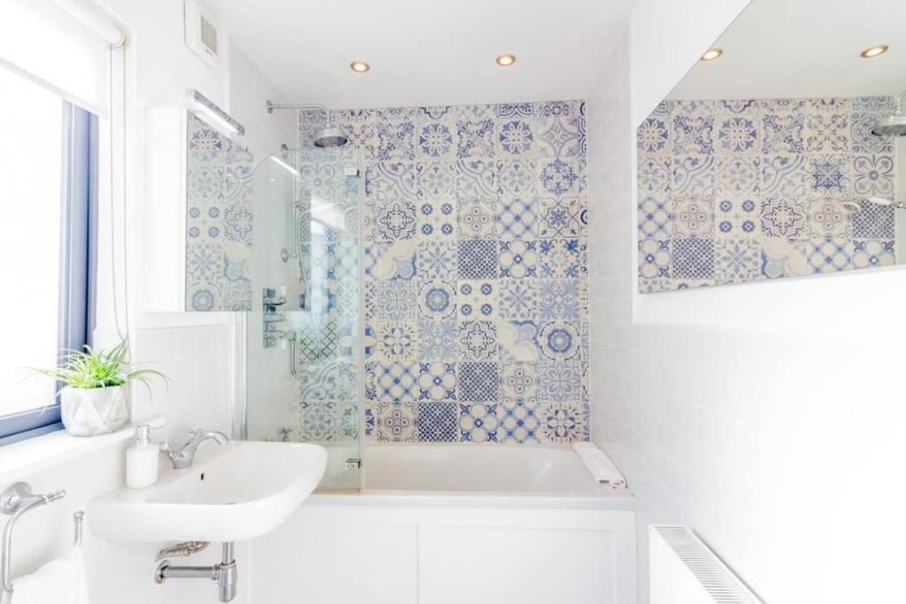 Newly Refurbished Traditional Cottage Blackrock Blackrock  Eksteriør bilde